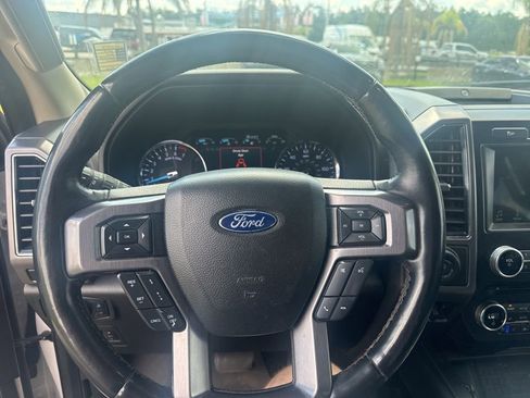 Used 2018 Ford Expedition Max Platinum RWD image 11