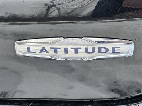 Used 2022 Jeep Compass Latitude w/ Convenience Group image 11