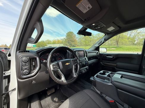 Certified 2020 Chevrolet Silverado 1500 LT w/ All-Star Edition AWD/4WD image 16
