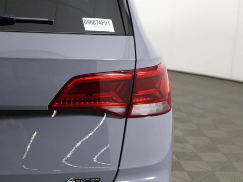 Used 2022 Volkswagen Taos SE w/ Driver Assistance Package image 15