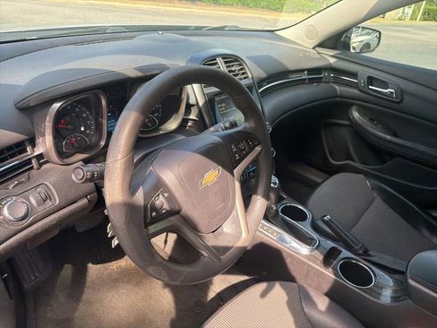Used 2014 Chevrolet Malibu LT w/ Power Convenience Package FWD image 8