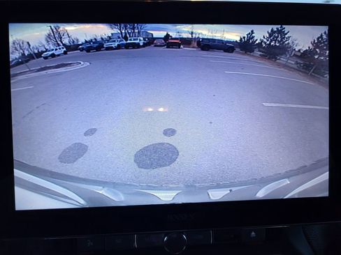 Used 2018 Jeep Wrangler Sahara w/ Connectivity Group image 20