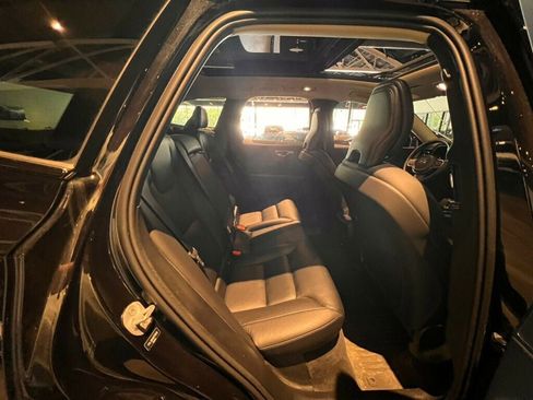 Used 2024 Volvo XC60 B5 Core w/ Protection Package Premier AWD/4WD image 25