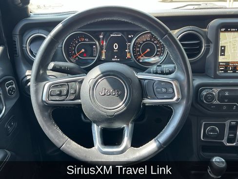 Used 2018 Jeep Wrangler Unlimited Sahara AWD/4WD image 15