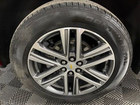 Used 2023 Chevrolet Traverse High Country image 13