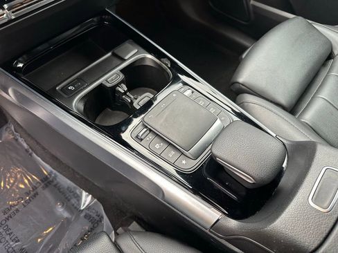 Used 2023 Mercedes-Benz EQB 250+ image 28