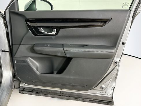 Used 2025 Honda CR-V EX-L image 32