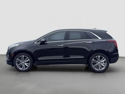 Used 2025 Cadillac XT5 Premium Luxury w/ Technology Package FWD image 3