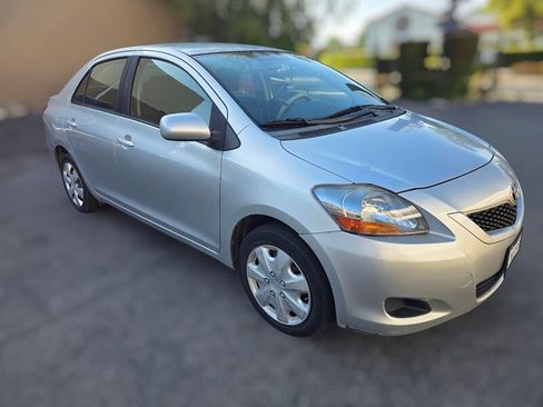 Used 2012 Toyota Yaris Sedan FWD image 2