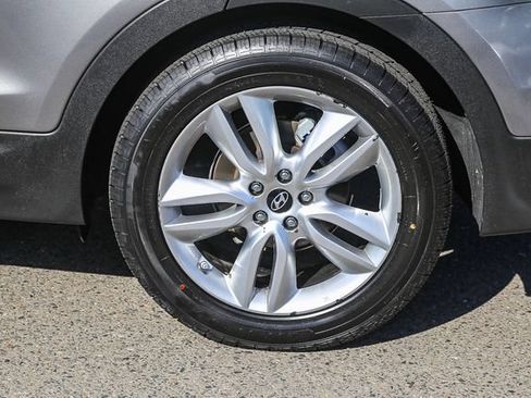 Used 2014 Hyundai Santa Fe Sport 2.0T w/ Technology Package 05 FWD image 12