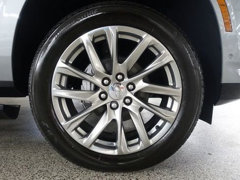 New 2026 Cadillac Escalade ESV Luxury image 29