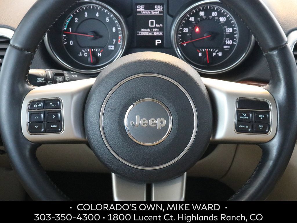 Used 2011 Jeep Grand Cherokee Limited w/ Trailer Tow Group AWD/4WD image 9