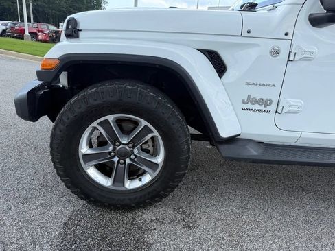 Used 2020 Jeep Wrangler Unlimited Sahara AWD/4WD image 20