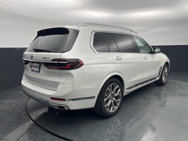 Used 2023 BMW X7 xDrive40i AWD/4WD image 10
