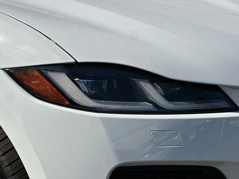 Used 2025 Jaguar F-PACE R-Dynamic S image 12