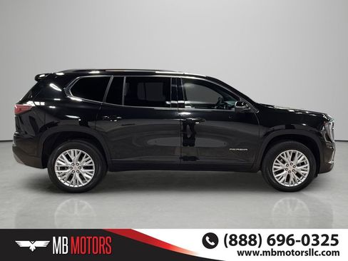 Used 2024 GMC Acadia Elevation AWD/4WD image 2
