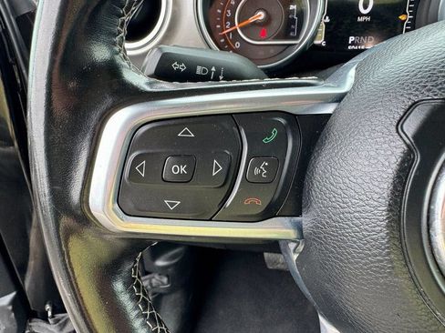 Used 2020 Jeep Wrangler Unlimited Sahara AWD/4WD image 39