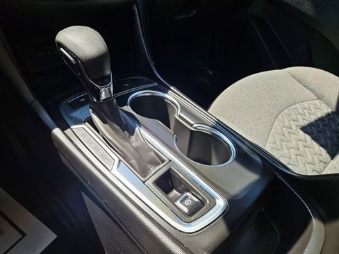 Used 2022 Chevrolet Equinox LT AWD/4WD image 31
