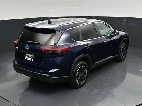 Used 2025 Nissan Rogue SV AWD/4WD image 45