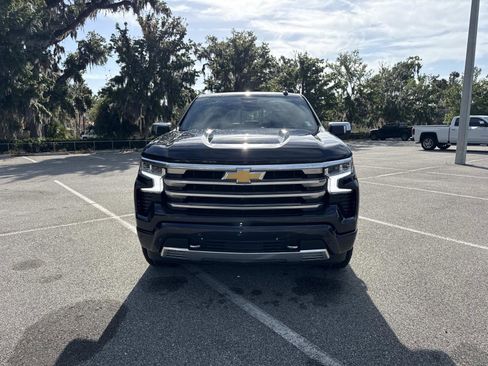 Used 2024 Chevrolet Silverado 1500 High Country w/ Technology Package image 8