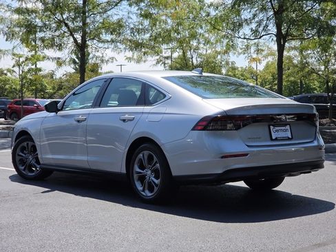 Certified 2023 Honda Accord EX image 20
