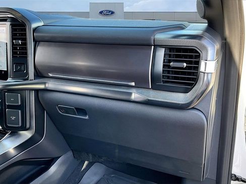 New 2025 Ford F150 Platinum w/ FX4 Off-Road Package image 30