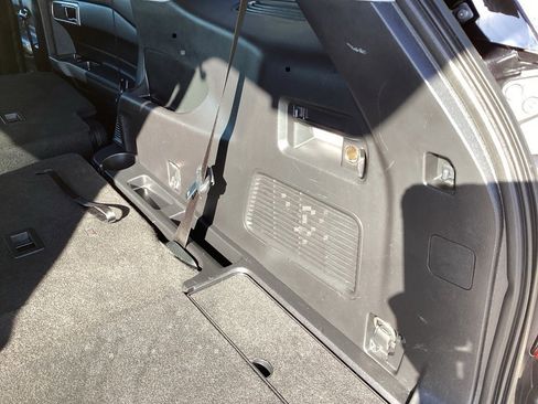 Used 2021 Ford Explorer XLT w/ Equipment Group 202A image 14