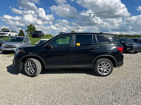 Used 2024 Honda Passport EX-L image 9