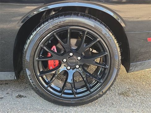 Used 2015 Dodge Challenger SXT w/ Driver Convenience Group image 30