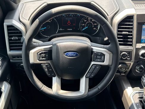 Used 2018 Ford F150 Lariat AWD/4WD image 24