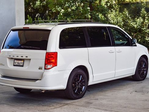 Used 2019 Dodge Grand Caravan GT image 6