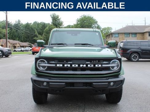 Used 2025 Ford Bronco Outer Banks AWD/4WD image 3