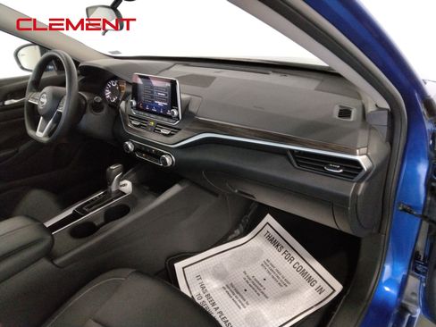 Used 2025 Nissan Altima 2.5 SV image 39