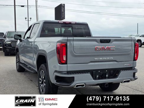 Used 2024 GMC Sierra 1500 AT4 w/ Technology Package AWD/4WD image 5
