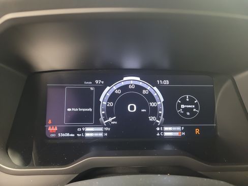 Used 2024 Toyota Tundra Platinum AWD/4WD image 29