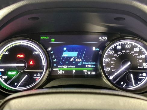 Used 2021 Toyota Camry XSE w/ Navigation Upgrade Package image 14