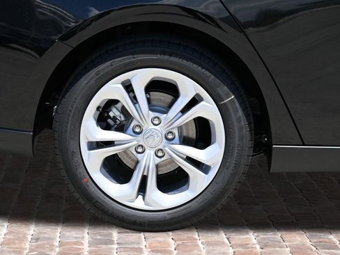 New 2026 Honda Accord LX image 34