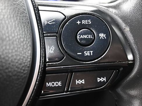 Used 2021 Toyota RAV4 XLE w/ Convenience Package AWD/4WD image 22