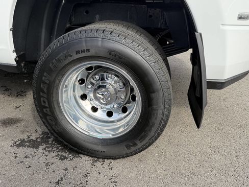 Used 2026 RAM 3500 Big Horn AWD/4WD image 17