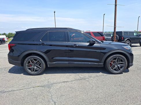 Certified 2025 Ford Explorer ST w/ Sun And Sound Package AWD/4WD image 7