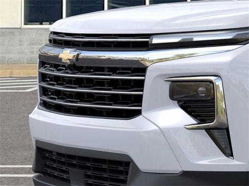 New 2026 Chevrolet Traverse LT w/ LPO, Floor Liner Package image 13