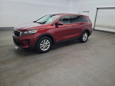 Used 2019 Kia Sorento AWD image 2