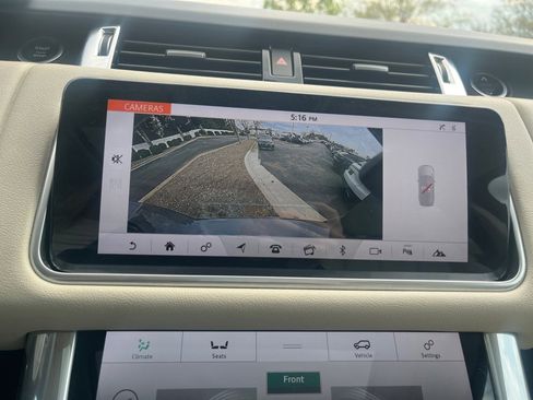 Used 2022 Land Rover Range Rover Sport HSE Silver Edition image 17