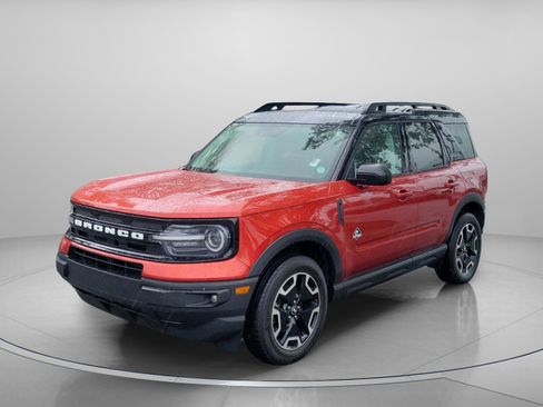 Used 2022 Ford Bronco Sport Outer Banks image 2
