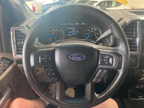 Used 2015 Ford F150 XLT w/ Equipment Group 302A Luxury image 15