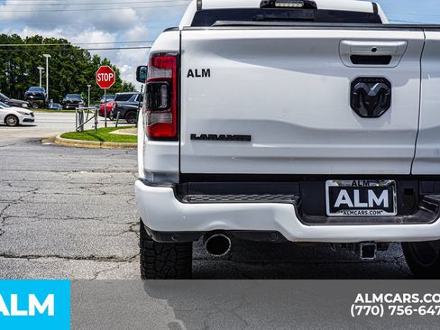 Used 2021 RAM 1500 Laramie AWD/4WD image 15