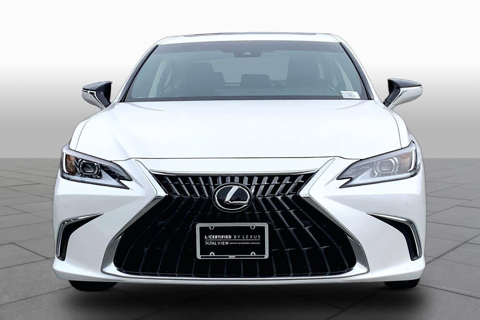 Used 2024 Lexus ES 350 w/ Premium Package FWD image 4