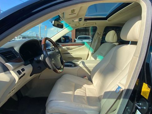 Used 2014 Lexus LS 460 AWD image 14