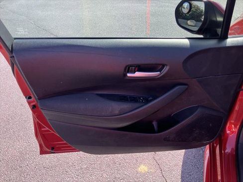 Certified 2021 Toyota Corolla LE image 13