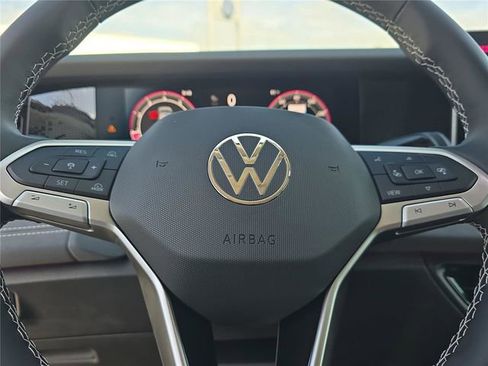 New 2026 Volkswagen Tiguan SE AWD/4WD image 20